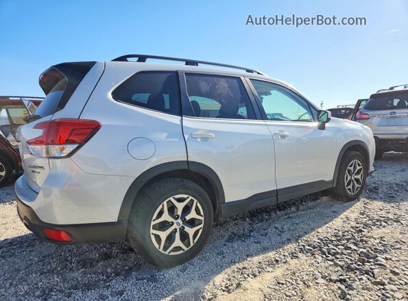 JF2SKADC2RH469393 2024 SUBARU FORESTER White Rear right