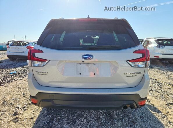 JF2SKADC2RH469393 2024 SUBARU FORESTER White Rear view