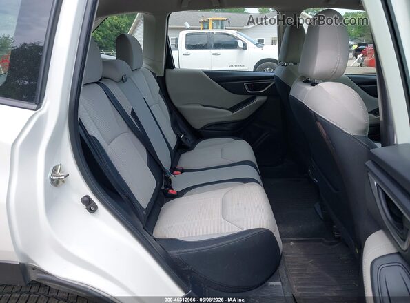 JF2SKADC3MH571665 2021 SUBARU FORESTER White VIN կոդի պիտակի տեսք