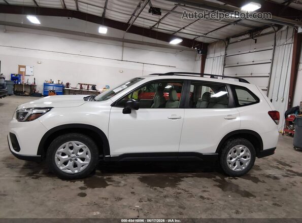 JF2SKADC4MH442317 2021 SUBARU FORESTER White 360 interior view