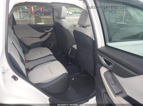 JF2SKADC5PH529583 2023 SUBARU FORESTER White 
