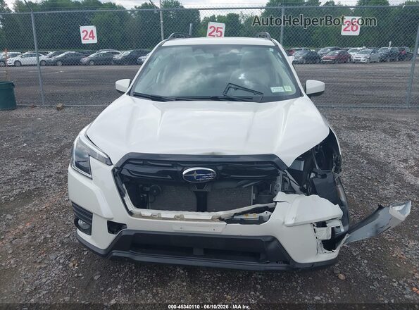JF2SKADC5PH529583 2023 SUBARU FORESTER White 