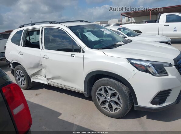 JF2SKADC7RH408363 2024 SUBARU FORESTER White Вид задньої частини салону
