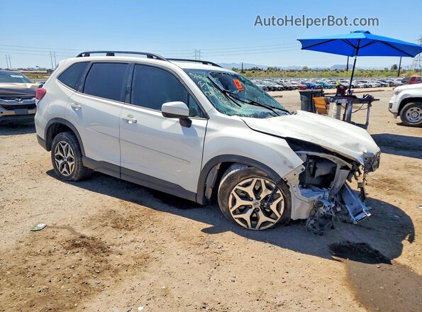 JF2SKADC8NH470509 2022 SUBARU FORESTER White Передня права чверть