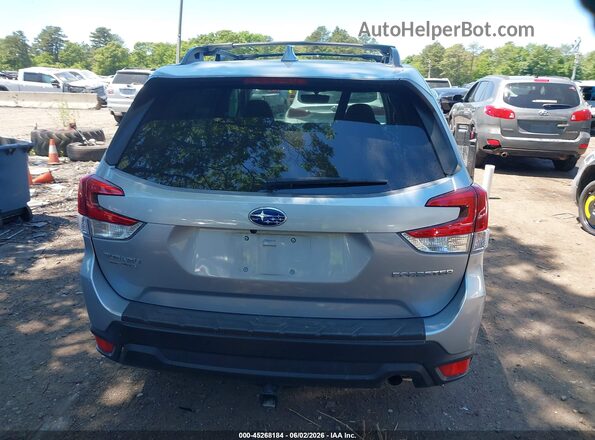 JF2SKAEC4NH458825 2022 SUBARU FORESTER Silver 