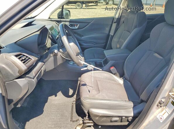 JF2SKAEC5KH407846 2019 SUBARU FORESTER Silver Front interior view