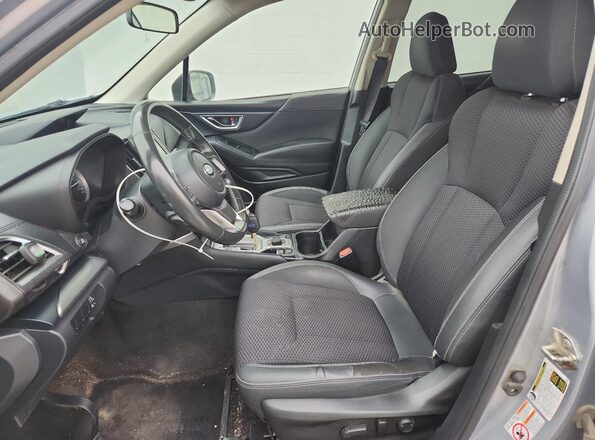 JF2SKAEC6KH417284 2019 SUBARU FORESTER Серебряный 