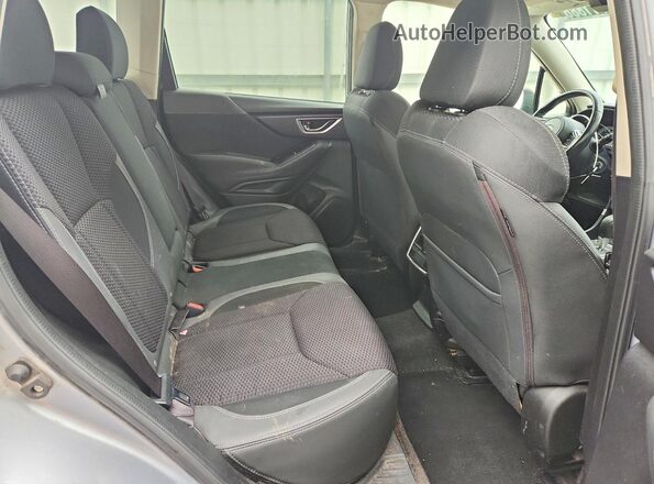 JF2SKAEC6KH417284 2019 SUBARU FORESTER Серебряный Вид задней части салона