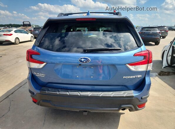 JF2SKAJC1LH564734 2024 SUBARU FORESTER Blue Հետևի տեսք