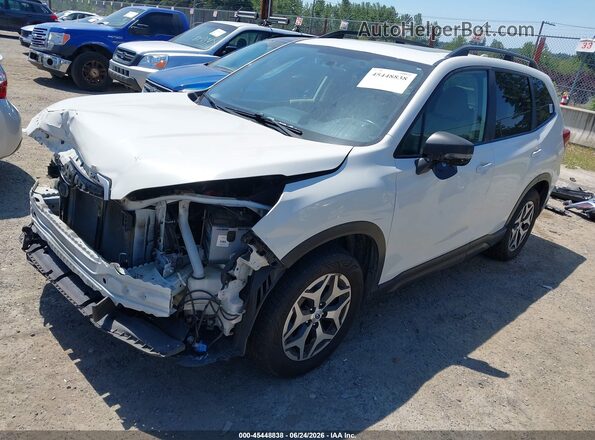JF2SKAJC1MH466322 2021 SUBARU FORESTER White Передня ліва чверть