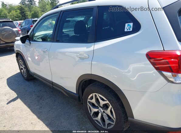 JF2SKAJC1MH466322 2021 SUBARU FORESTER White 