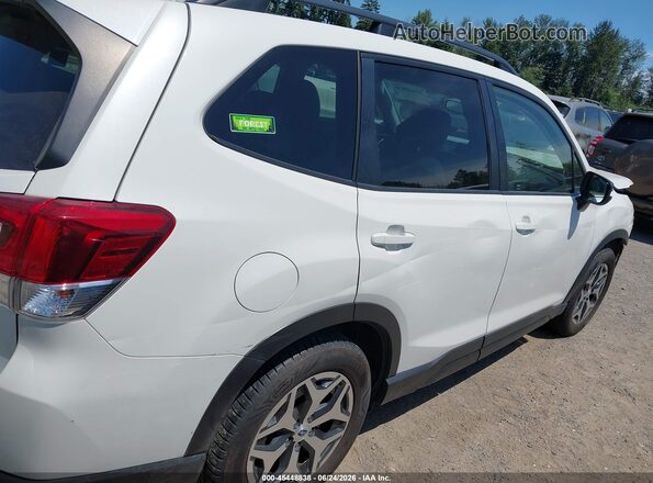 JF2SKAJC1MH466322 2021 SUBARU FORESTER White 