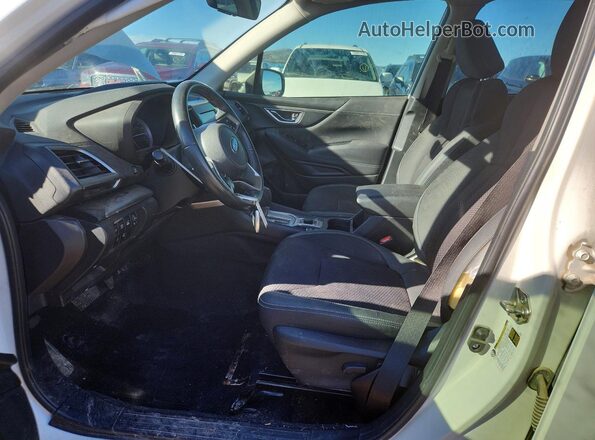 JF2SKAJC2MH453871 2021 SUBARU FORESTER White Front interior view