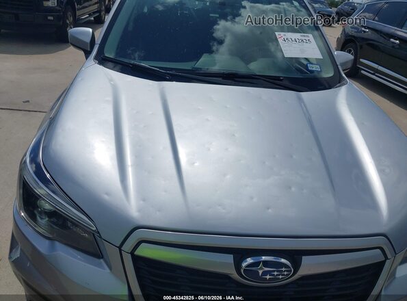 JF2SKAJC2MH468001 2021 SUBARU FORESTER Silver Vista frontal