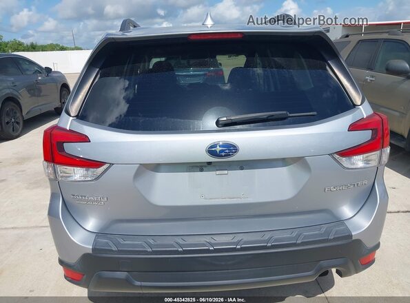 JF2SKAJC2MH468001 2021 SUBARU FORESTER Silver 