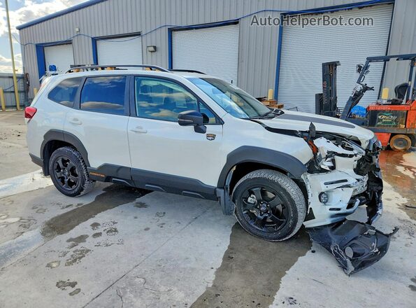 JF2SKAJC2SH404733 2025 SUBARU FORESTER Белый Передняя правая четверть