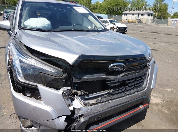 JF2SKAJC4PH515985 2023 SUBARU FORESTER Silver Вид спереду