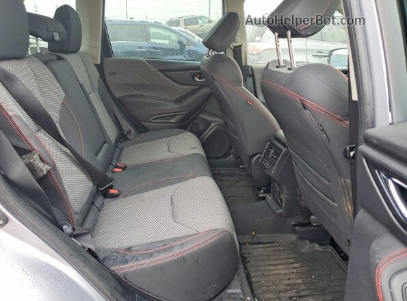 JF2SKAJC4PH530101 2023 SUBARU FORESTER Gray Սալոնի հետևի տեսք
