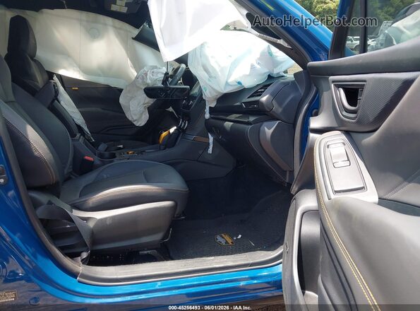 JF2SKAJC4RH523636 2024 SUBARU FORESTER Blue Widok wnętrza z przodu