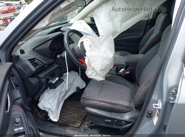 JF2SKAJC9PH515321 2023 SUBARU FORESTER Silver Вид салону спереду