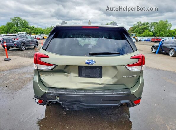 JF2SKAJCXMH576320 2021 SUBARU FORESTER Green Widok z tyłu
