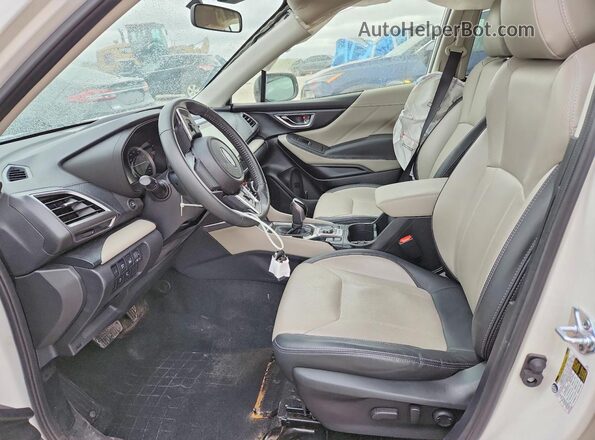 JF2SKAKC8RH511763 2024 SUBARU FORESTER White წინა სალონის ხედი