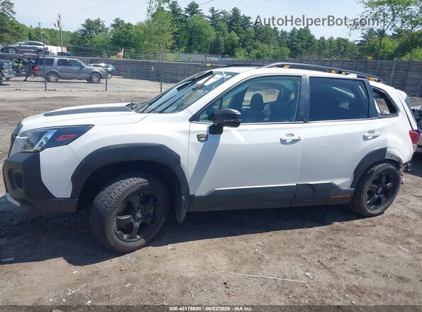 JF2SKAMC2PH551184 2023 SUBARU FORESTER White 