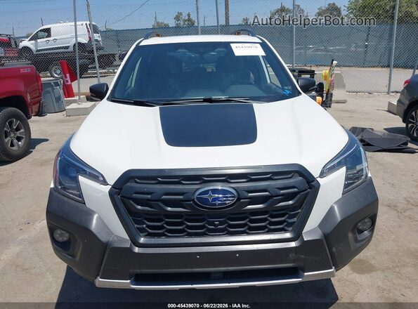 JF2SKAMCXNH528975 2022 SUBARU FORESTER White Սարքավորումների վահանակի տեսք