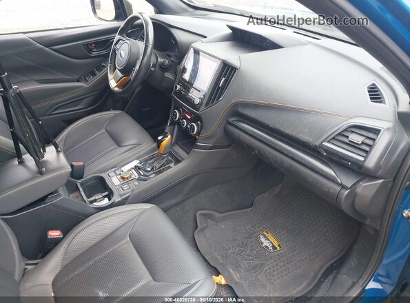 JF2SKAMCXPH482390 2023 SUBARU FORESTER Blue Front interior view