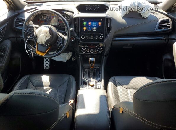 JF2SKAMCXPH498976 2023 SUBARU FORESTER Black Առջևի վահանակի տեսք