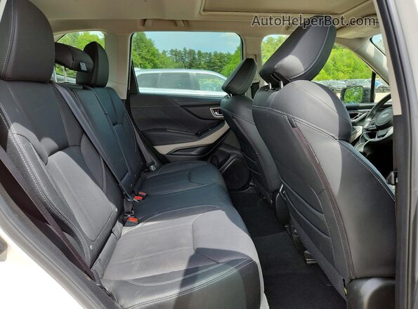JF2SKAPC2PH406402 2023 SUBARU FORESTER Белый Вид задней части салона