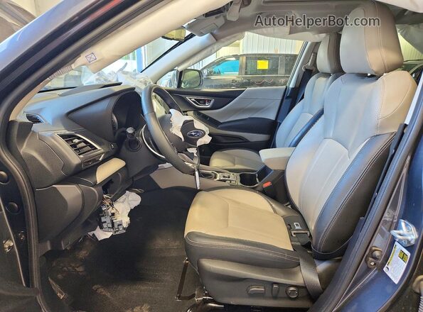 JF2SKAPC3PH503964 2023 SUBARU FORESTER Gray Vista interior delantera
