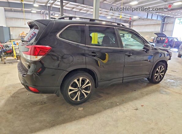 JF2SKAPCXNH520323 2022 SUBARU FORESTER Черный Задняя правая четверть
