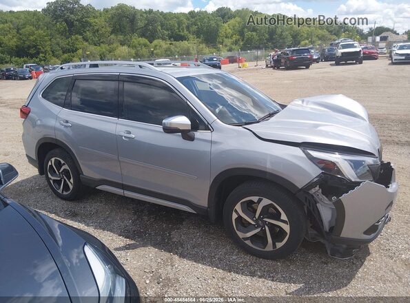 JF2SKARC0NH440557 2022 SUBARU FORESTER Silver Widok wnętrza z tyłu