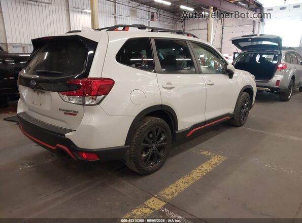JF2SKARC3MH517551 2021 SUBARU FORESTER Белый Задняя правая четверть