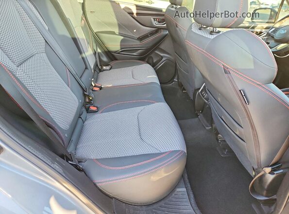 JF2SKARC6MH579476 2021 SUBARU FORESTER Silver უკანა სავარძლების ხედი