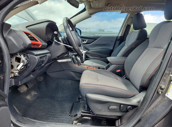 JF2SKARC9MH424145 2021 SUBARU FORESTER Gray Вид салону спереду