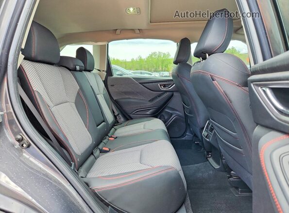 JF2SKARC9MH424145 2021 SUBARU FORESTER Gray Вид задньої частини салону