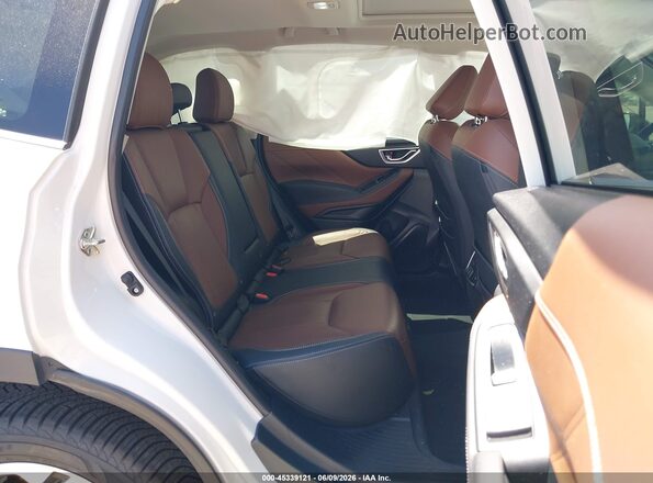 JF2SKARC9NH447300 2022 SUBARU FORESTER White VIN კოდის სტიკერის ხედი