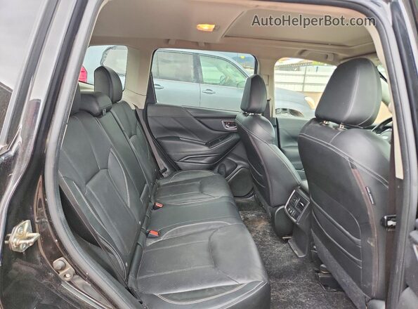 JF2SKASC7KH424913 2019 SUBARU FORESTER Black Rear seats view