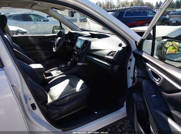 JF2SKAUC8MH417131 2021 SUBARU FORESTER White 