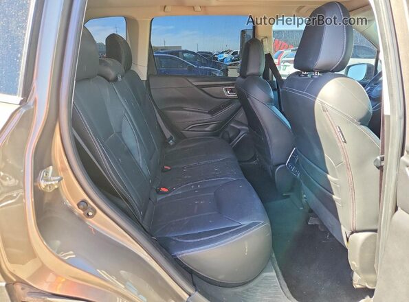 JF2SKAWC0KH578535 2019 SUBARU FORESTER Charcoal Սալոնի հետևի տեսք