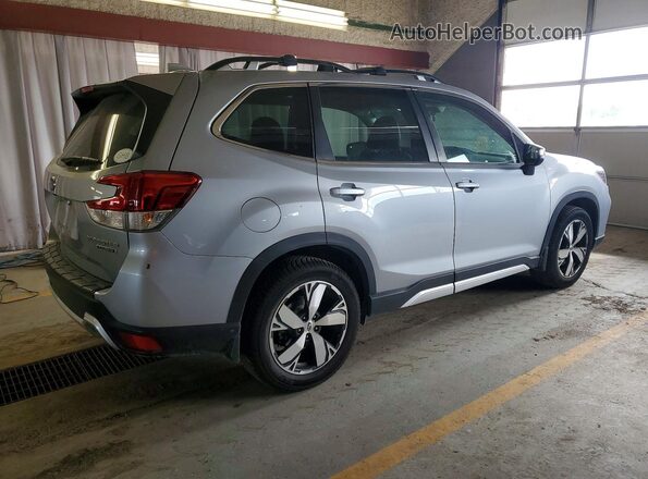 JF2SKAXC4LH451657 2020 SUBARU FORESTER Серебряный Задняя правая четверть