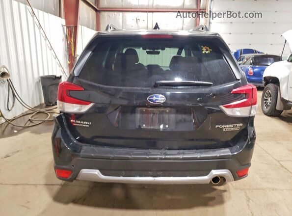 JF2SKAXC6MH403143 2021 SUBARU FORESTER Black უკანა ხედი