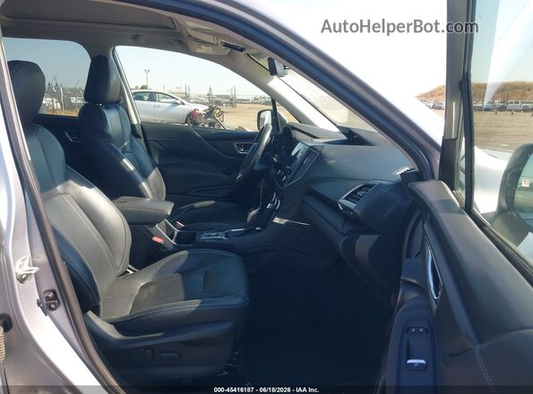 JF2SKAXC8MH442414 2021 SUBARU FORESTER Silver Front interior view