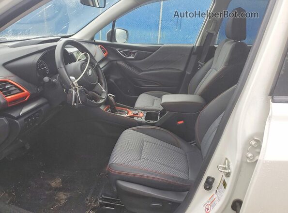 JF2SKEKC3KH524482 2019 SUBARU FORESTER White Սալոնի դիմացի տեսք