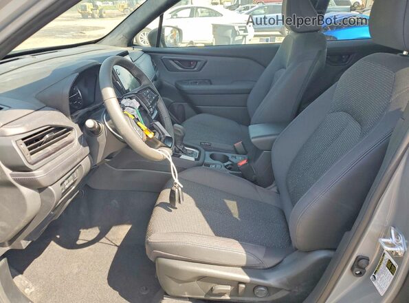 JF2SLDDC5SH548478 2025 SUBARU FORESTER Silver Front interior view