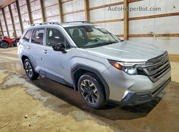 JF2SLDDC7SH465912 2025 SUBARU FORESTER Silver Przód prawy