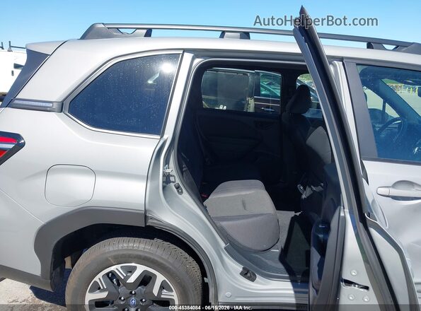 JF2SLDDC8SH615235 2025 SUBARU FORESTER Gray Widok naklejki z numerem VIN