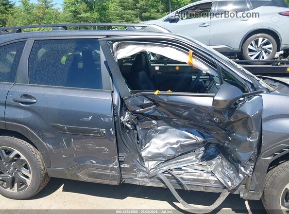 JF2SLDRC9SH493980 2025 SUBARU FORESTER Gray Вид спереду